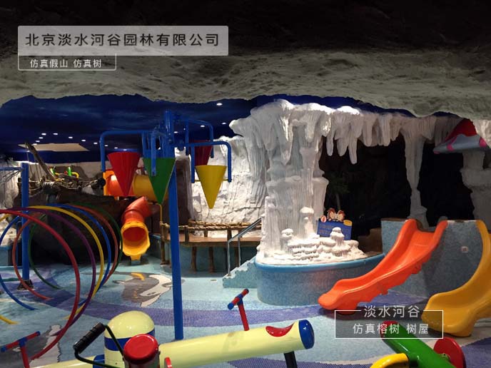 仿真假山制作室內(nèi)水上游樂園