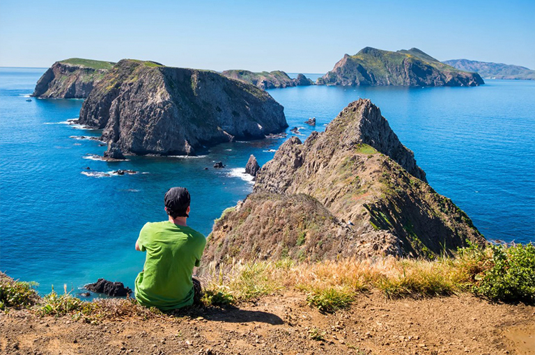 冒險(xiǎn)旅行者驚險(xiǎn)的群島海峽群島國(guó)家公園洛杉磯